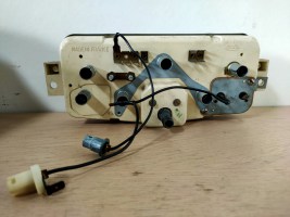 dashboard Renault 8 Y10 (2)